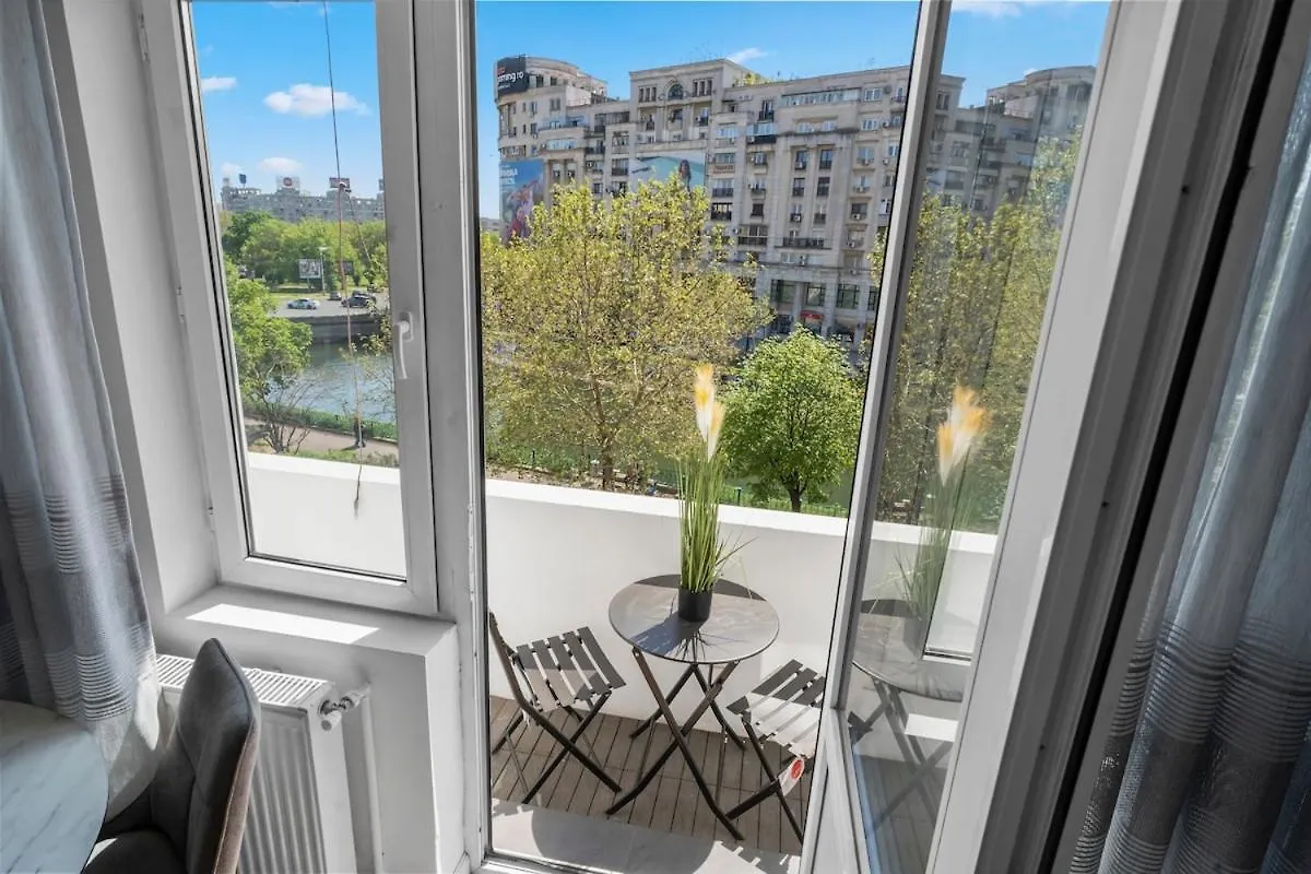 Apartment Riverview Downtown Boulevard Bucharest Romania