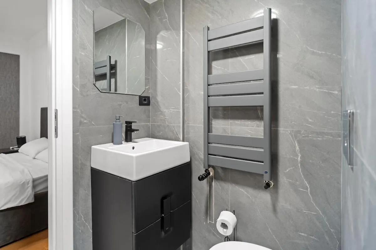 Riverview Downtown Boulevard Bucharest Apartment